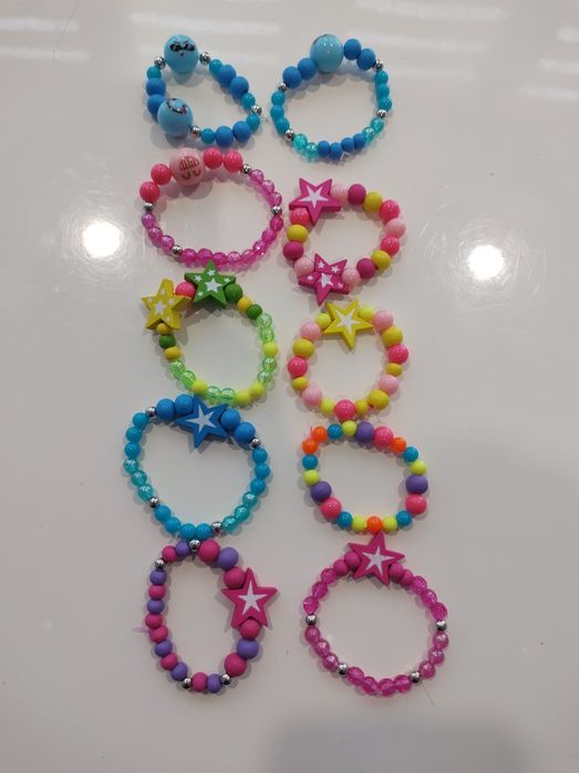 Ръчно изработени детски гривни