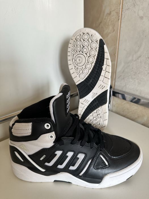 Adidas MIDCITY  marimea 36.