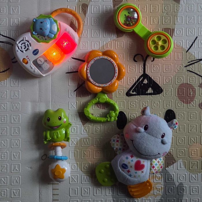 5 jucării bebe (Vtech My First Gift Set Blue + cadou)