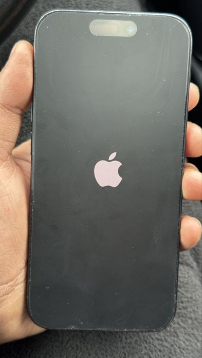 Срочно продам айфон 15 про 256 гб