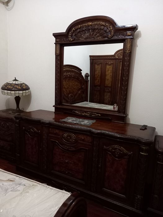 Xitoy spalniy garnitur sotiladi