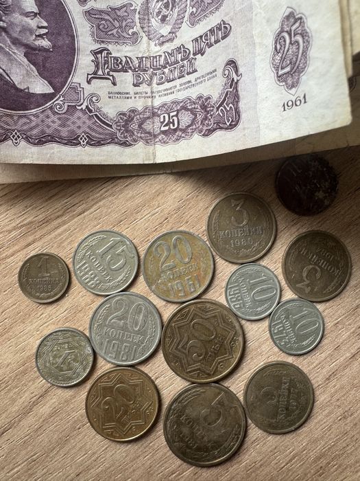 Монеты тенге, тиын, копейки