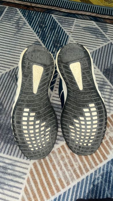 Продаются Кросовки