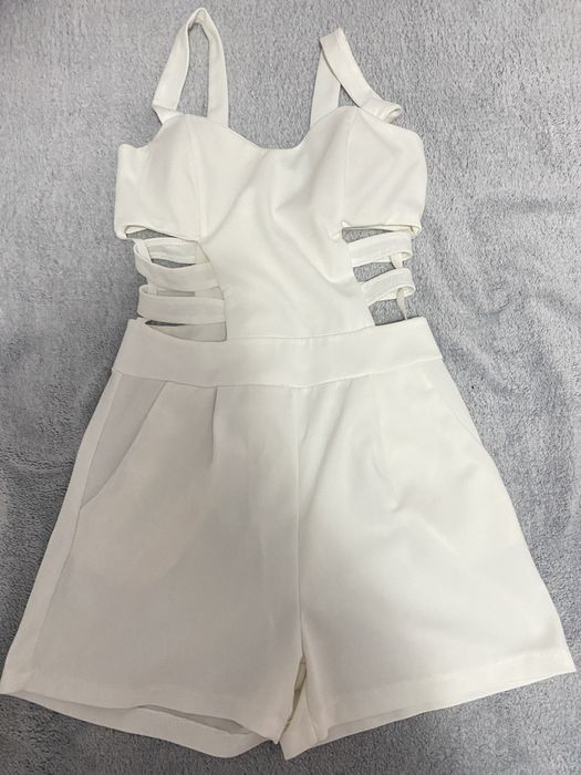 Дамски бял гащеризон