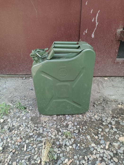 Канистра 20 литров 12000