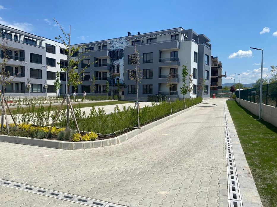 Паркомясто в Малинова долина под наем