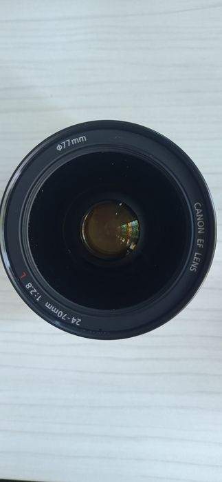Продавам професионален обектив Canon EF 24-70mm f/2.8L USM (професионален L-обектив)