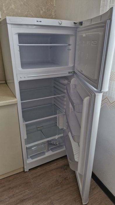 Холодильник 2025 года