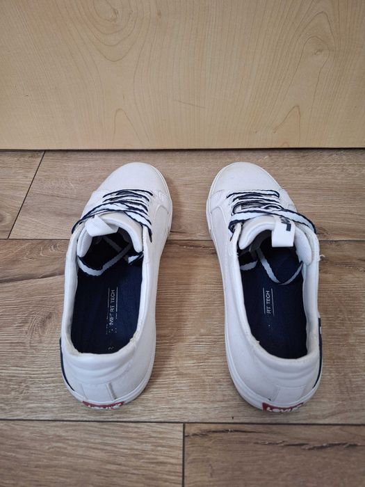 Levi's Woodward L