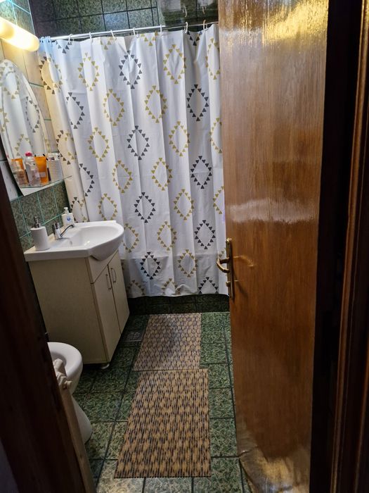Vând apartament 2 camere.Centru.Rm .Vâlcea!