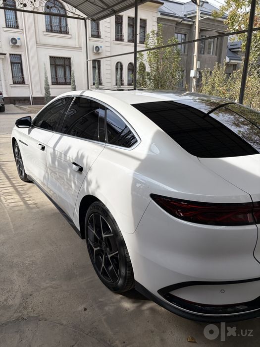 BYD Han 715km sotiladi