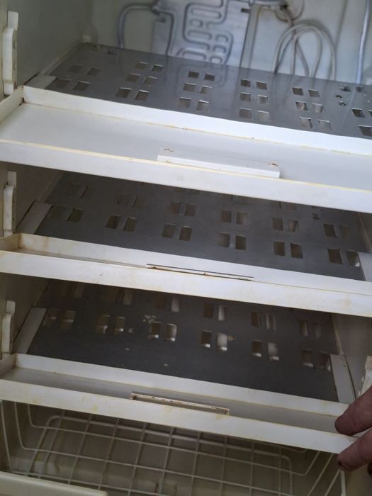 Congelator vertical Arctic 4212 E – funcțional