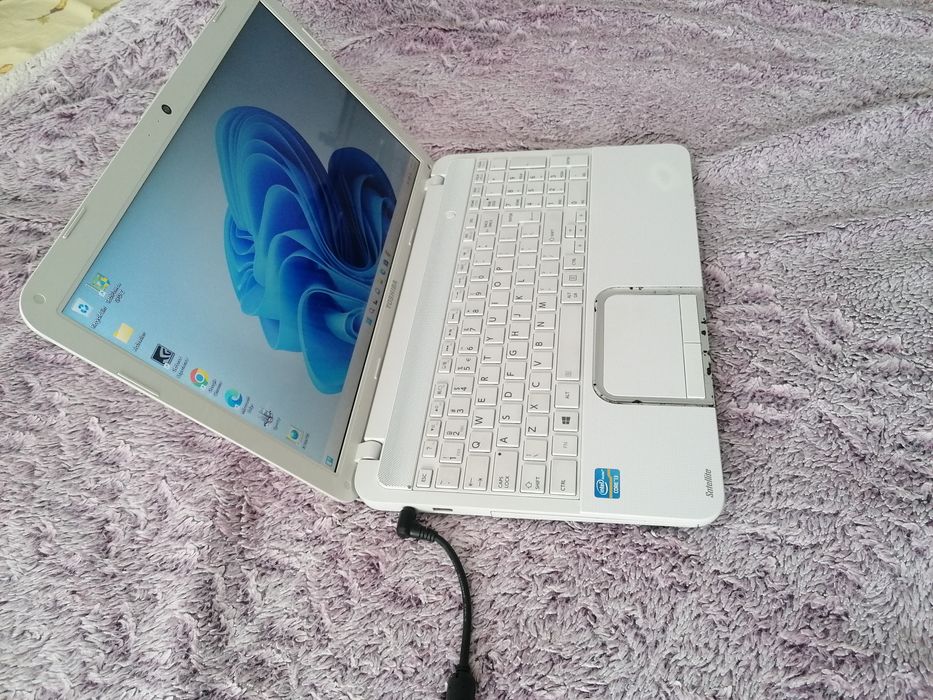 Laptop Toshiba i5