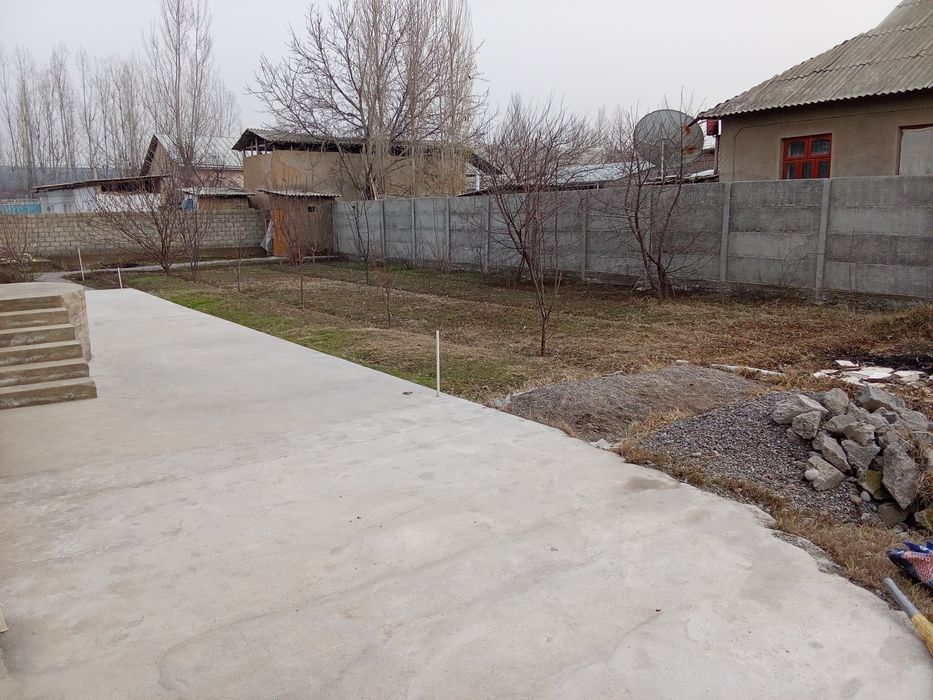 Дом подстроили 2018 в хорошем состоянии