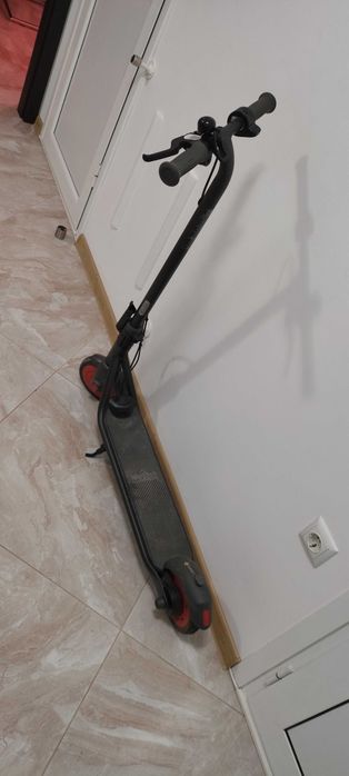 Детска електрическа тротинетка Segway Ninebot zing C20