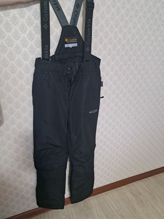 Костюм горнолыжный.