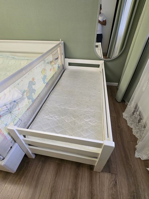 Продам детскую кровать