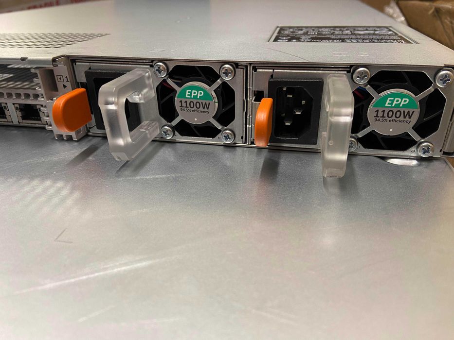 Сървър Dell R640 2x Gold 6138, 32GB RAM, 10x 1.2TB SAS HDD