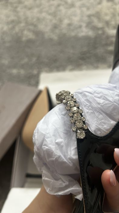 Pantofi jimmy Choo Bing pe stoc 38