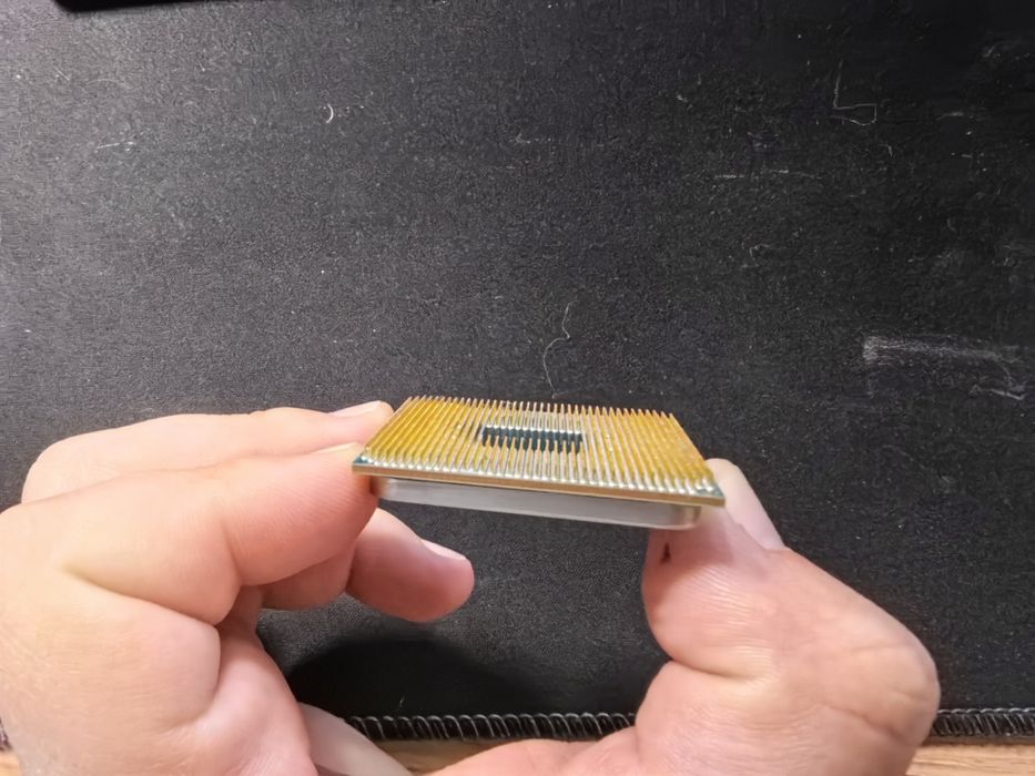 Продам срочно AMD Ryzen 5 3500x