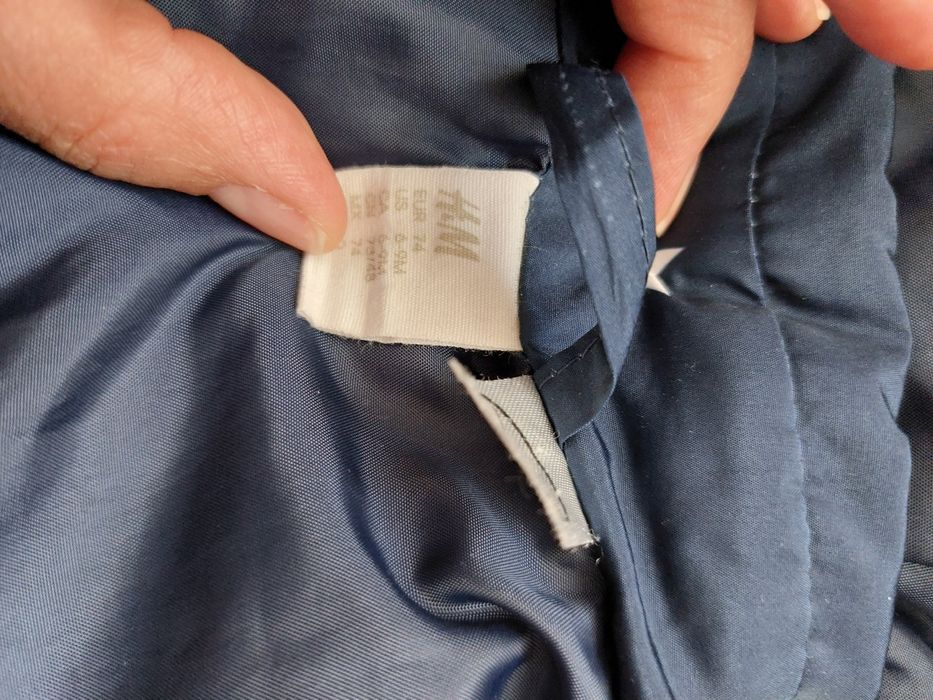 Vestuta baietel h&m marimea74