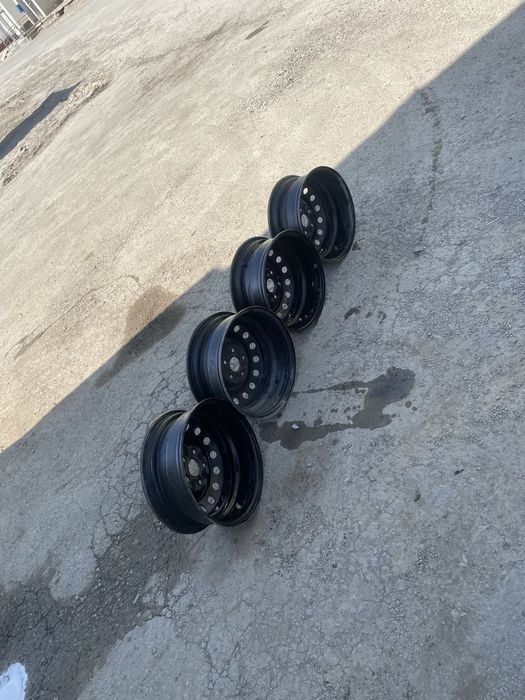 Продам диски р16 тайота мерс