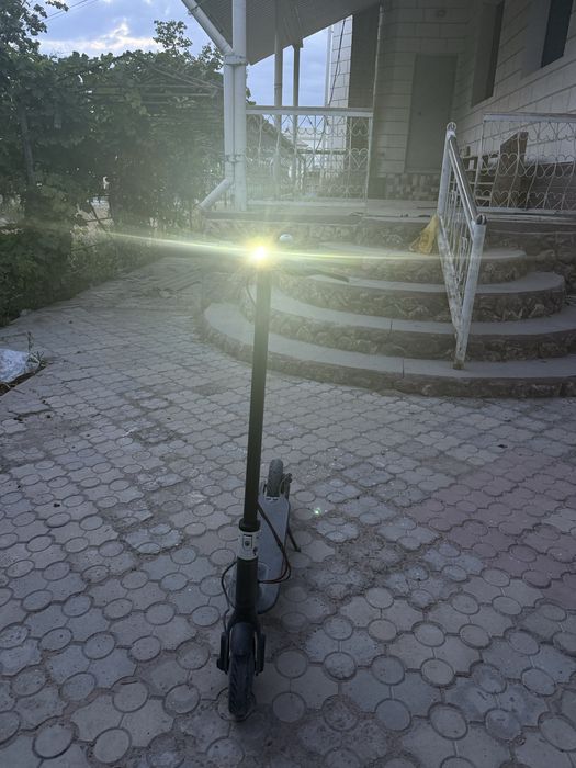 электросамокат Mijia M365