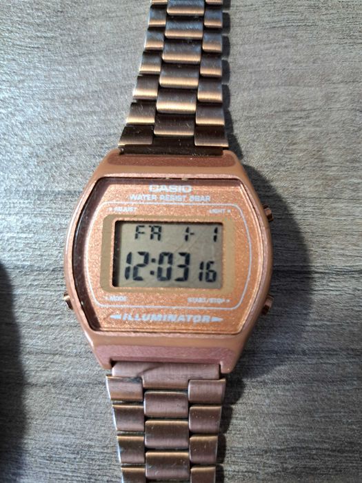 Lot 3 ceasuri de mana defecte: Casio, Breitling