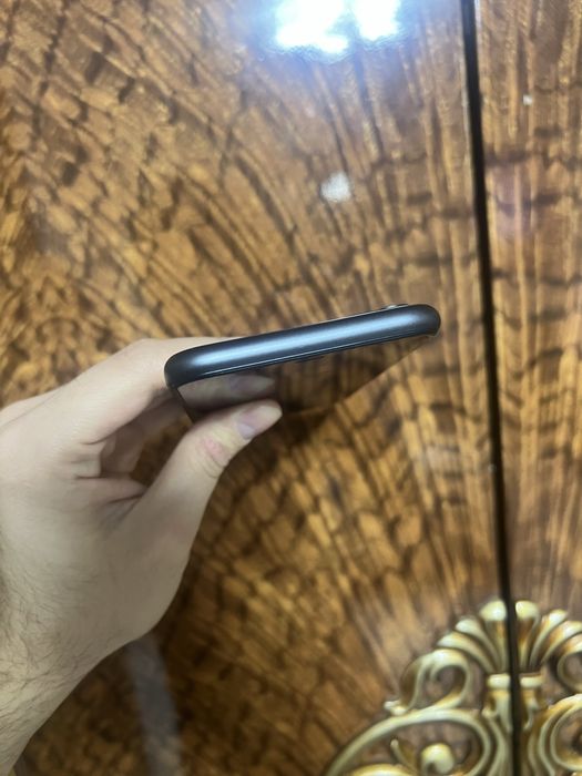 Продам IPhone 11 128gb