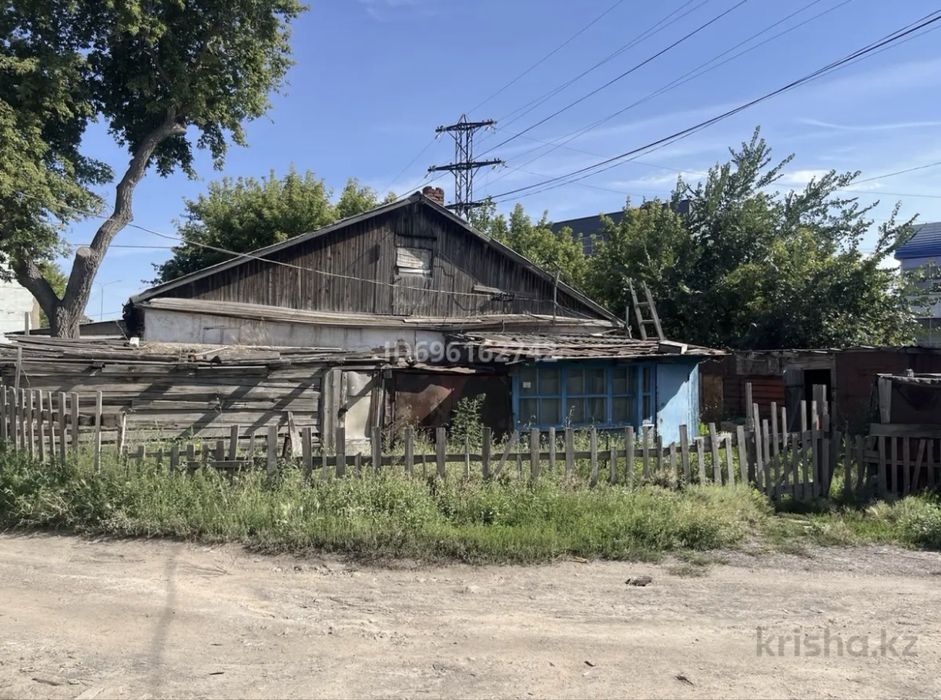 Продам дом в районе горбатого моста