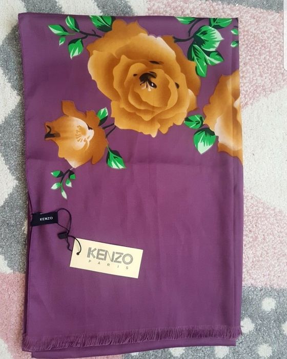 Esarfa noua Kenzo
