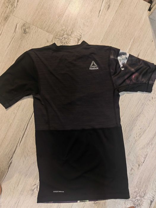 Тениска Reebok.....