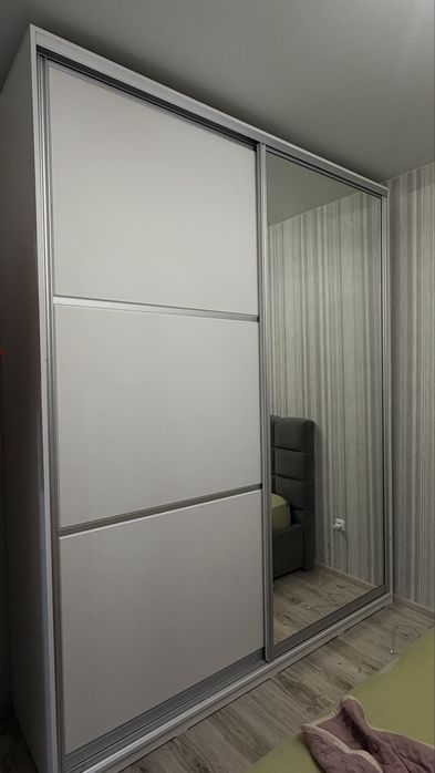 Продам шкаф купе