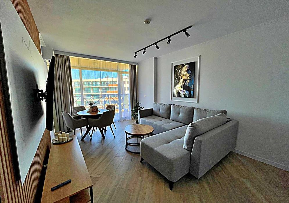 Продава се Двустаен апартамент в к.к. Елените - 71 кв.м за 1099 €/кв.м - Снимка #3