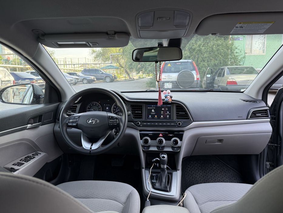 Hyundai ELANTRA 2019 АКПП, ТРАНЗИТ. 2 обьем