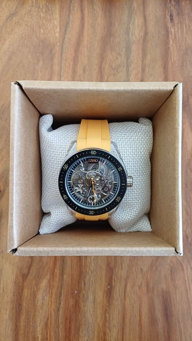 Механичен часовник Zzero