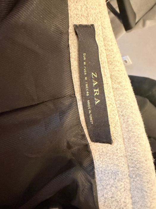 Мъжко палто Zara