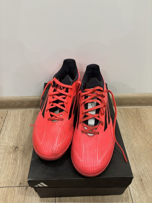 Футболни стоножки Adidas f50, EU 42,5