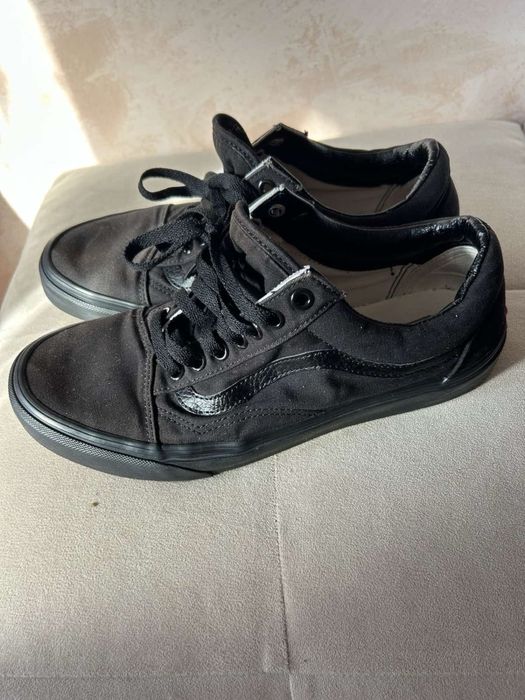 VANS черни обувки 43