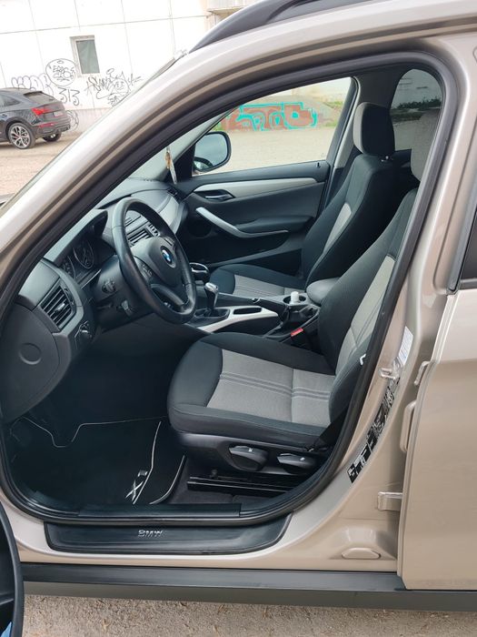 BMW X1 2011 — imagine 5