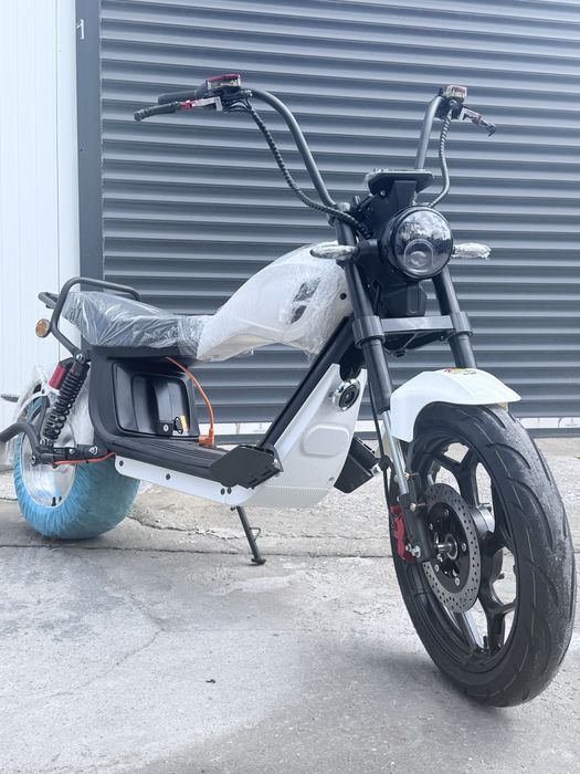 Scuter Electric choper 2000W fara permis