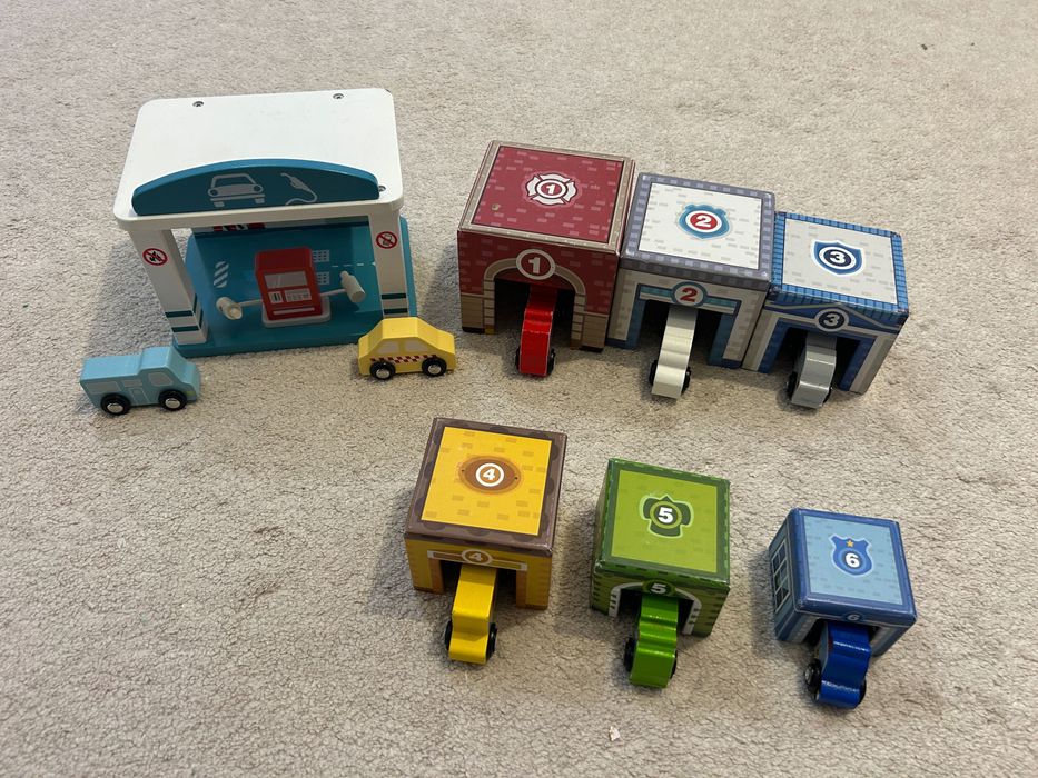 Jucarii masinute copii 2 ani+