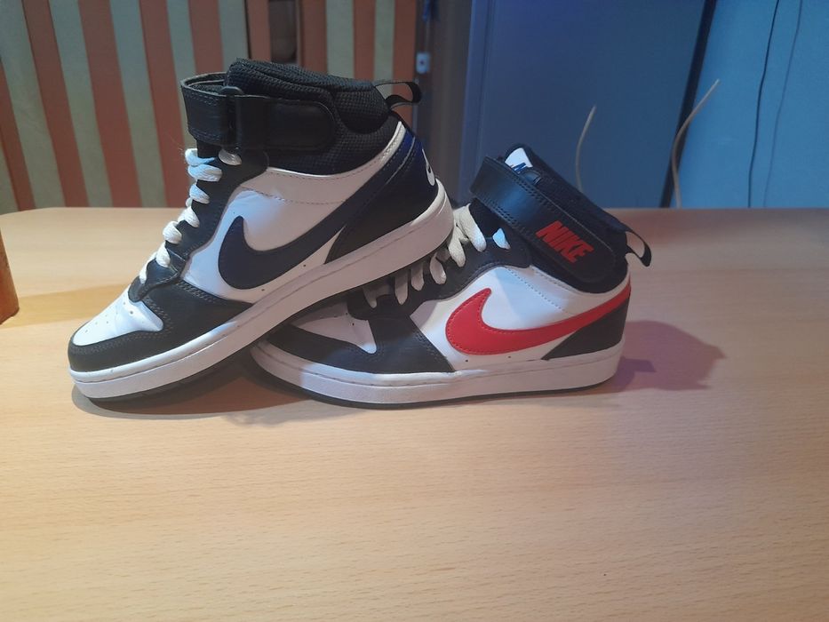 Маратонки NIKE COURT BOROUGH MID2- ползвани само веднъж