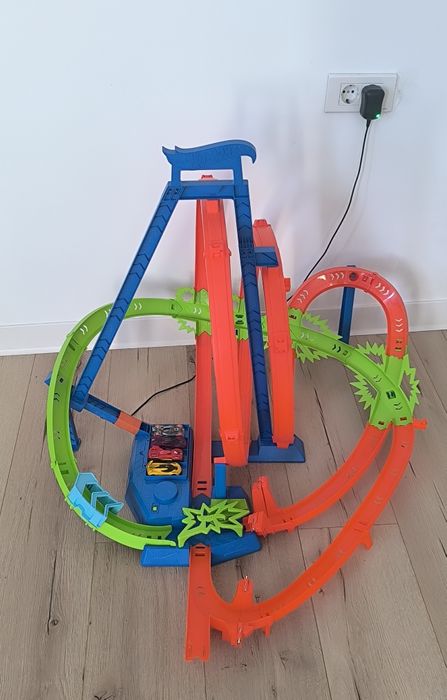 Hot Wheels Epic Crash Dash