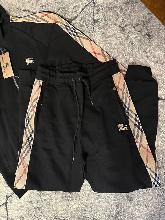 Compleu Burberry (marimi: S, M, L, XL, XXL)
