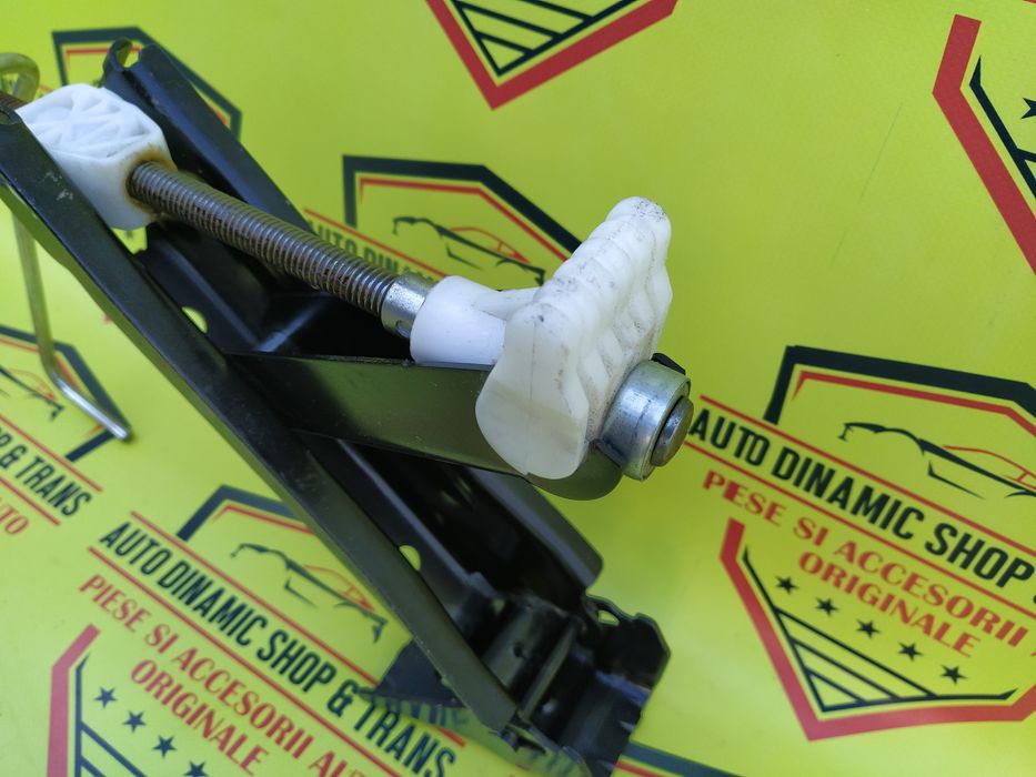 Cric auto punct sprijin original Renault Clio 4 Fab. 2012 / prezent