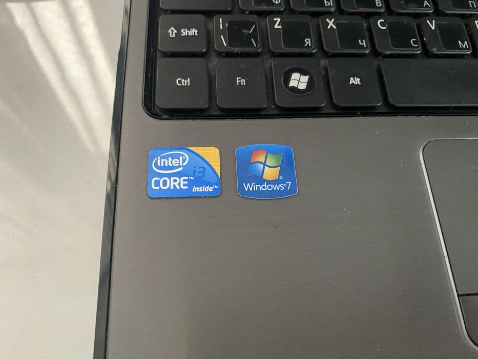Продам ноутбук ACER с документами, работает