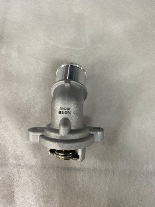 Термостат Шевролет Кобальт