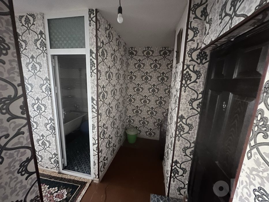 Продаётся квартира в чирчике
