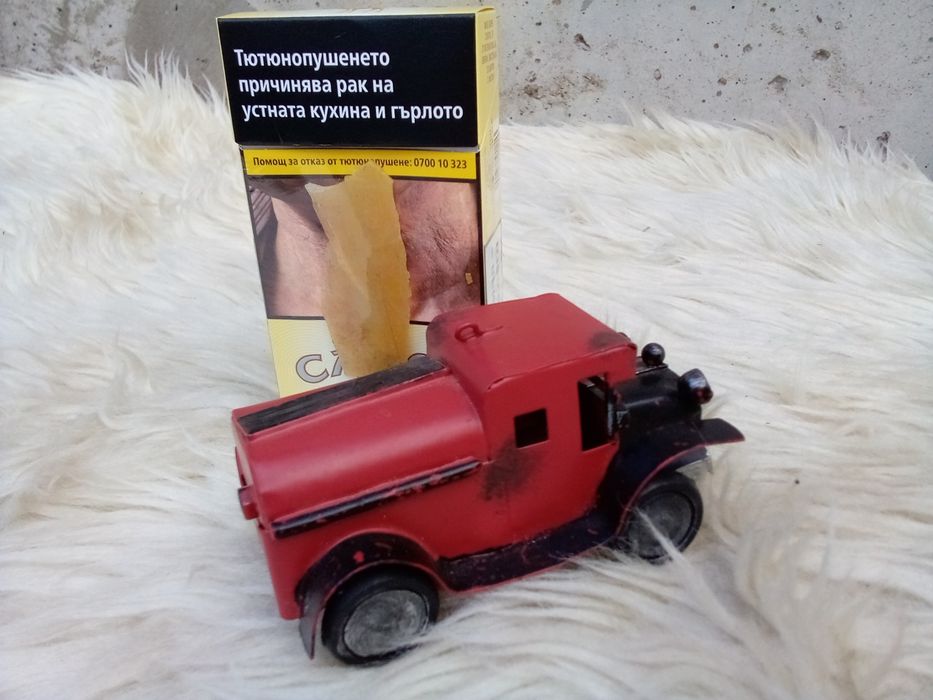 Стари ламаринени колички за колекция /диорама .